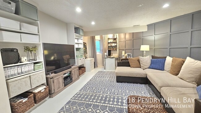 Building Photo - 218 Pendryn Hill Bay