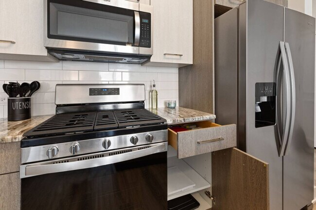 Building Photo - 28294 Ferry Rd