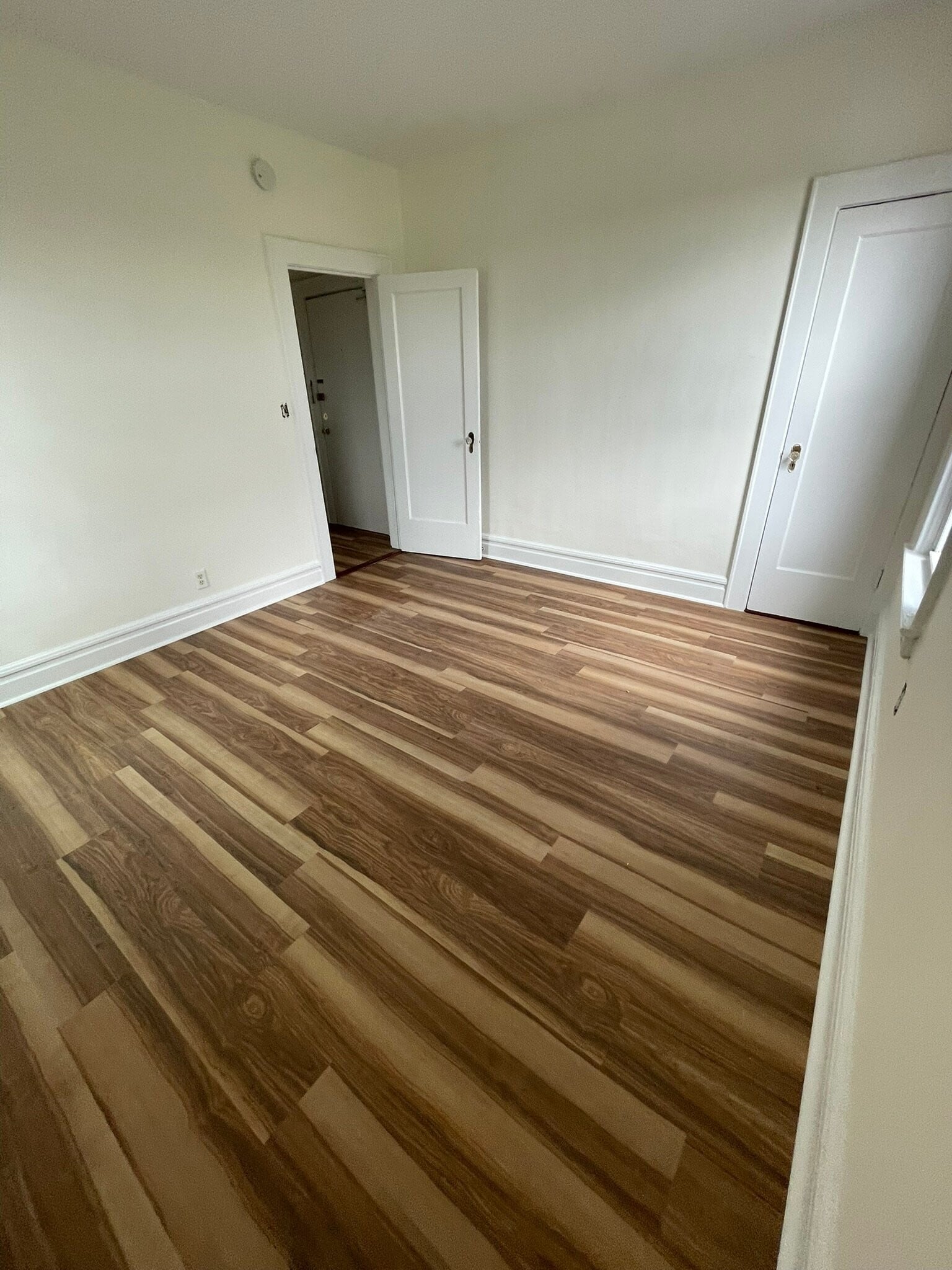 Building Photo - 38 Feiner Pl