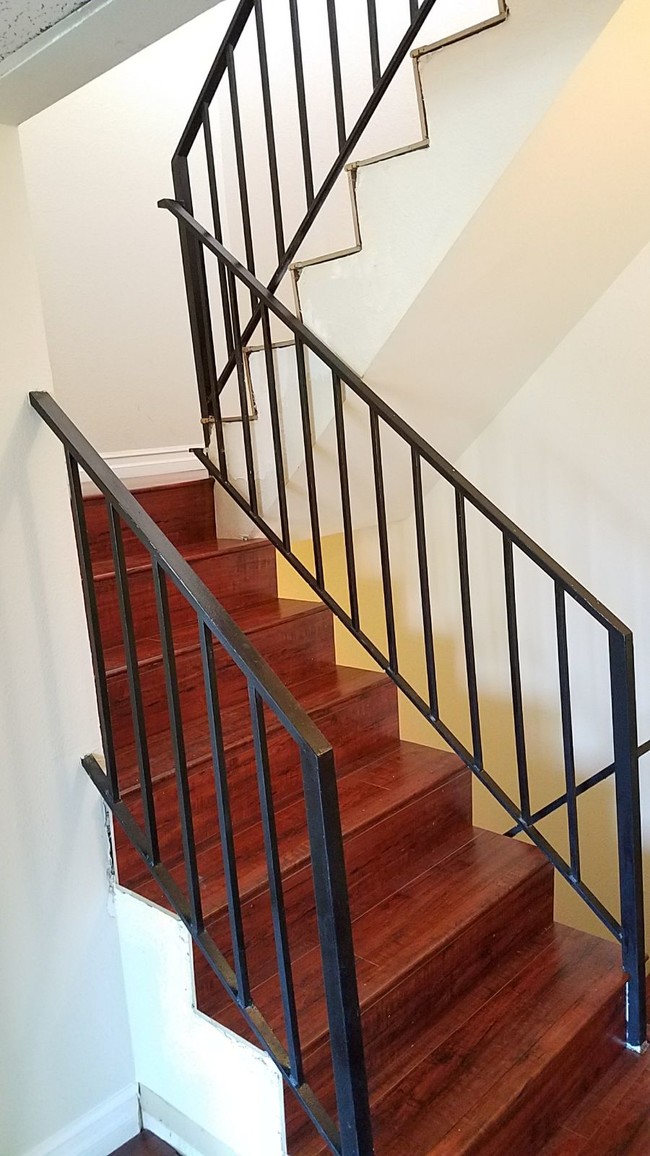 2nd & 3rd floor stairs - 14727 Magnolia Blvd
