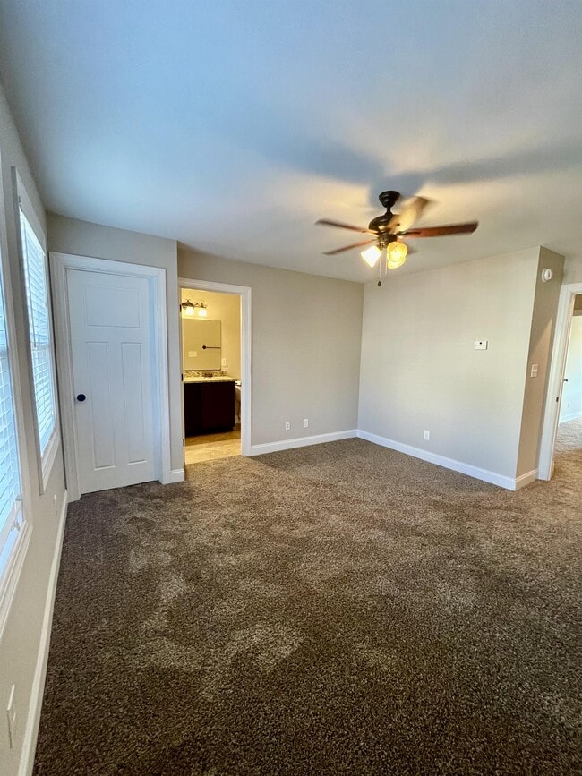 Building Photo - 211 Capstone Dr