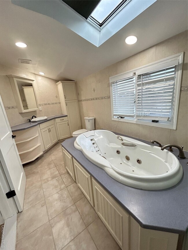 Building Photo - 3680 Naomi St