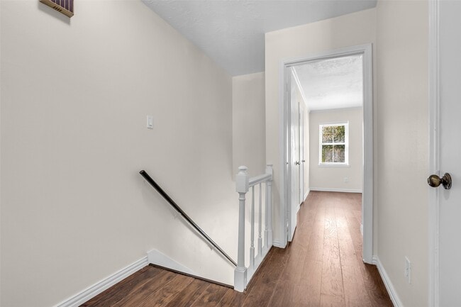 Building Photo - 14715 Barryknoll Ln