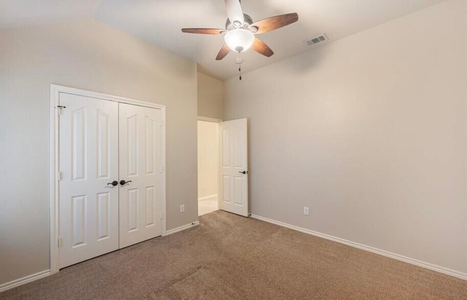 Building Photo - 1803 Clover Hill Rd