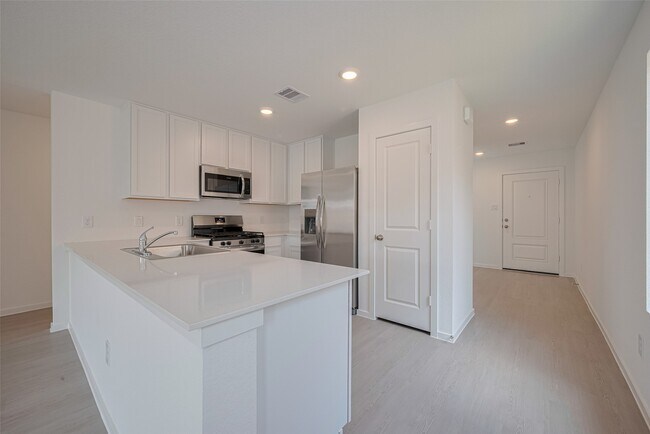 Building Photo - 28723 Texas Sparrow Ln