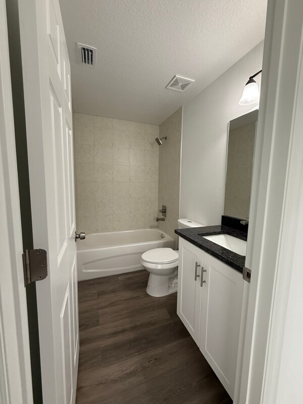 Building Photo - 53 Poplar Rd