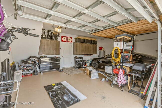 Building Photo - 107 7th Ave