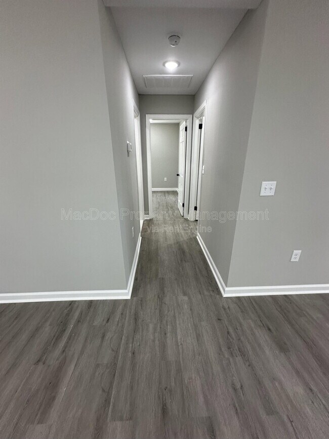 Building Photo - 12317 Metlock Rd