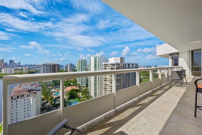Building Photo - 20191 E Country Club Dr