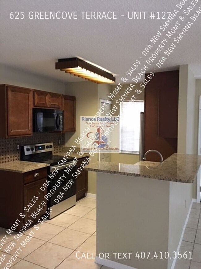 Building Photo - 625 Greencove Terrace