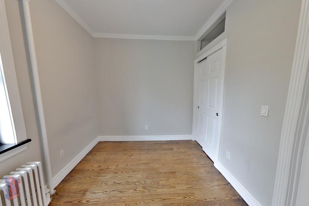Building Photo - 330 E 35th St