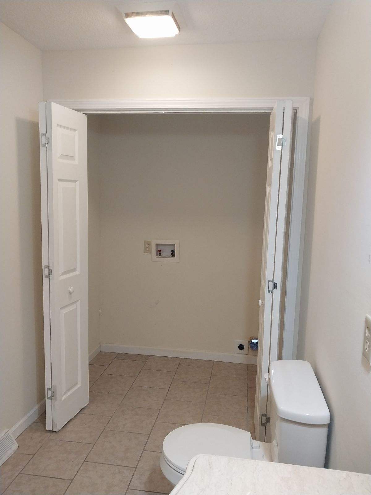 Building Photo - 106 Car Mol Dr