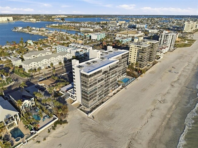 Building Photo - 15462 Gulf Blvd