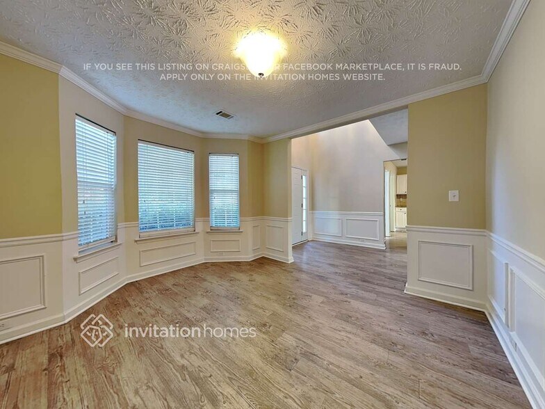 Building Photo - 1346 Dalesford Dr