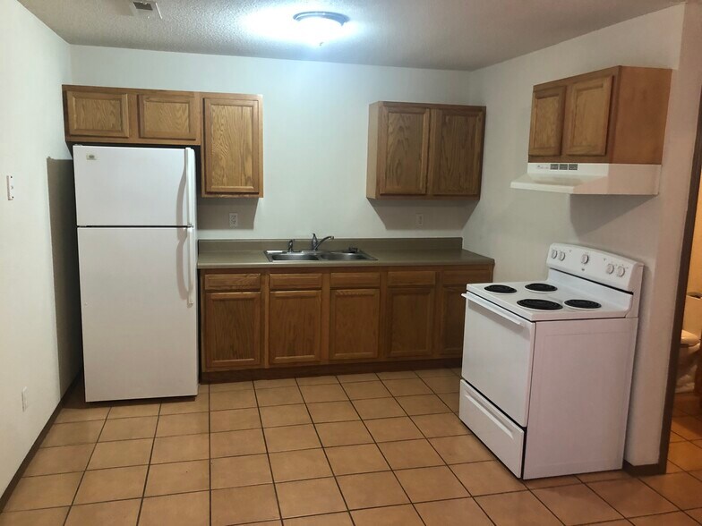 Building Photo - 1300 N 7th St