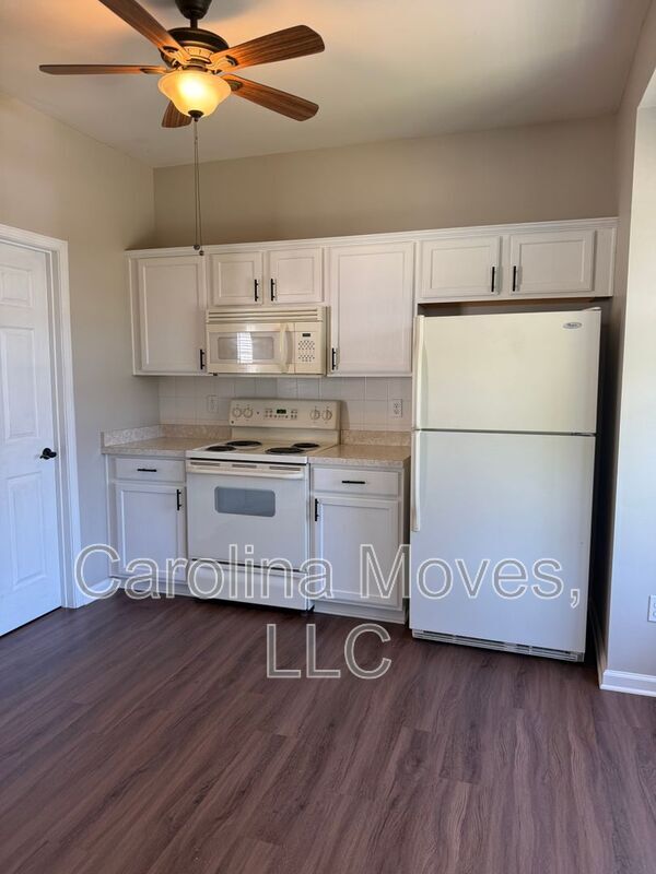 Building Photo - 733 Rock Hill Ct
