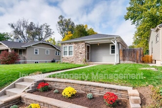 Building Photo - 1925 S Franklin St