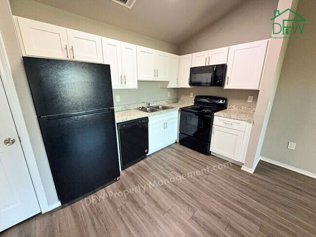 Building Photo - For Lease: 1BR Condo in Northeast Dallas - Minutes to NorthPark