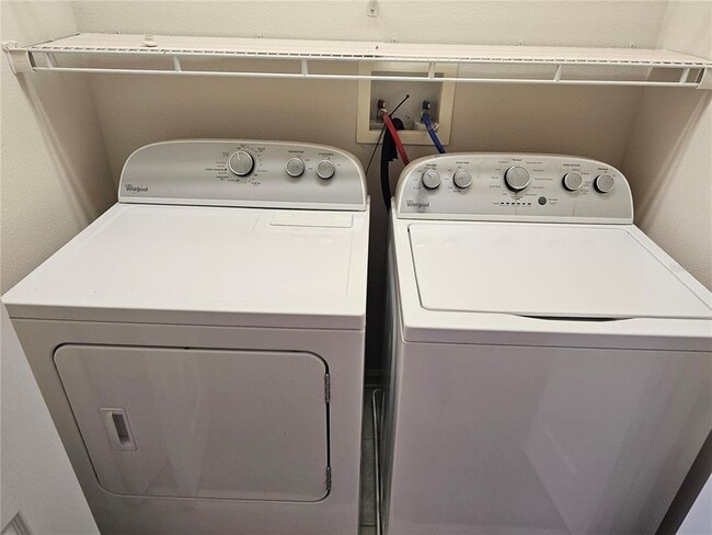 Building Photo - 26638 Castleview Way