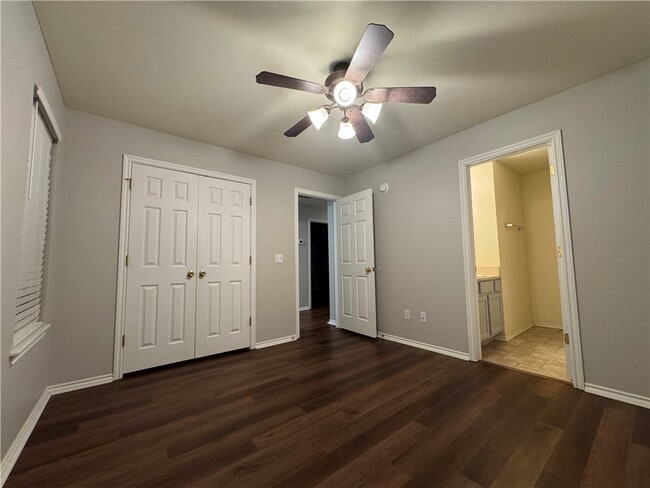 Building Photo - 1582 Willowbrook Dr