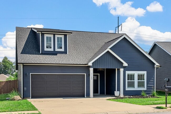 Building Photo - Pet Friendly Three Bedroom with Bonus!