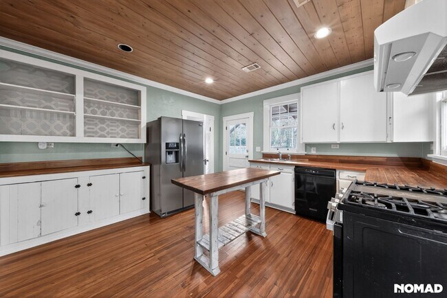 Building Photo - 1436 22nd St