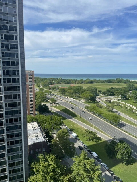 Building Photo - 4250 N Marine Dr