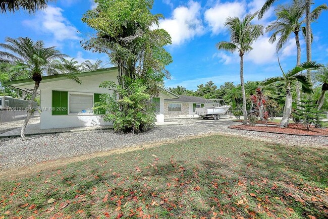 Building Photo - 26100 SW 192nd Ave