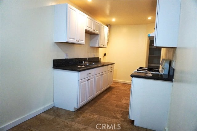 Building Photo - 10553 Poplar St