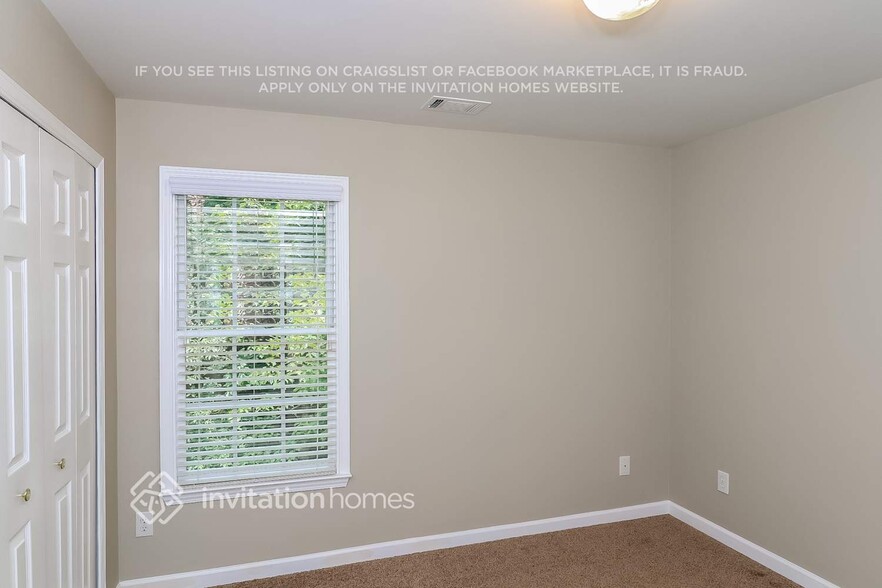 Building Photo - 9640 Eagles Landing Dr