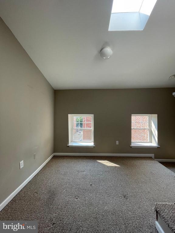 Building Photo - 1027 N 4th St