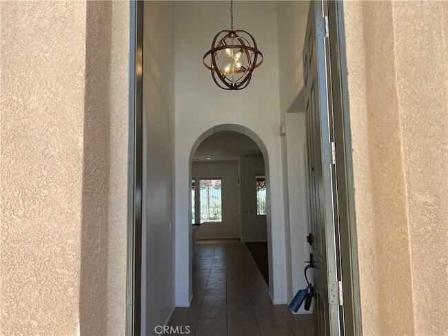 Building Photo - 77184 California Dr