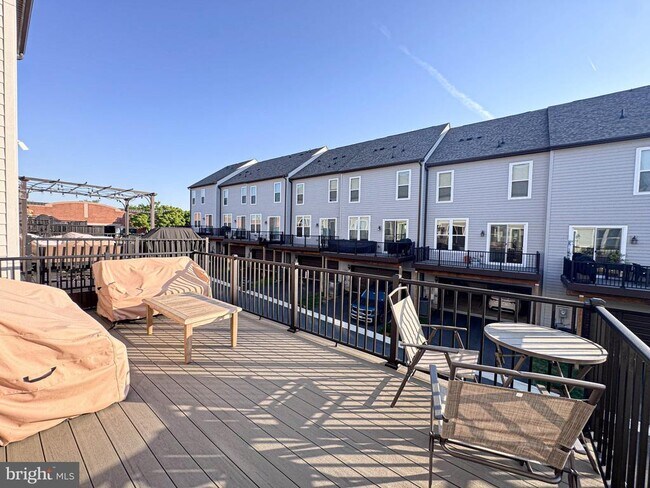 Building Photo - 2453 Liberty Lp