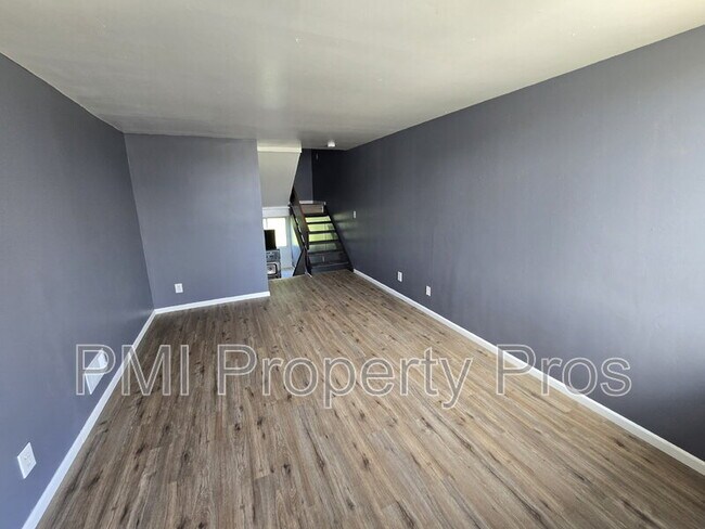 Building Photo - 8842 N 95th St