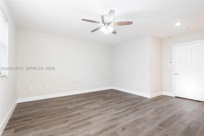 Building Photo - 8902 NW 109th Ct