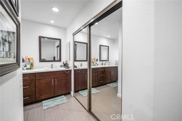 Building Photo - 1219 Porto Grande Dr