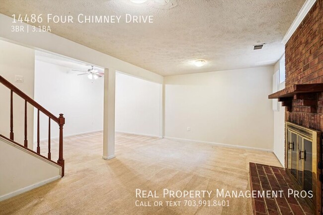 Building Photo - 14486 Four Chimney Dr