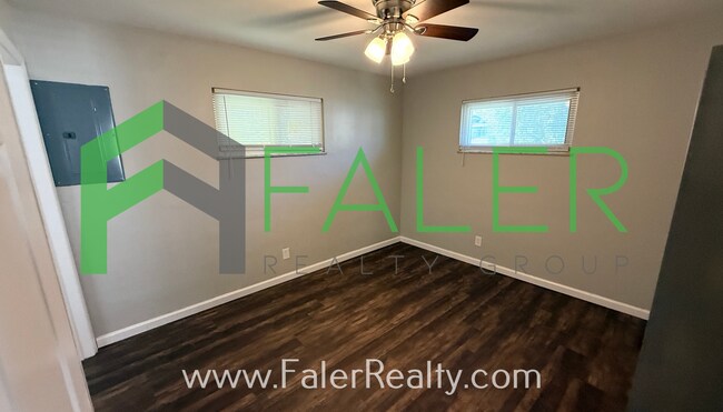 Building Photo - 1066 Pritz Ave