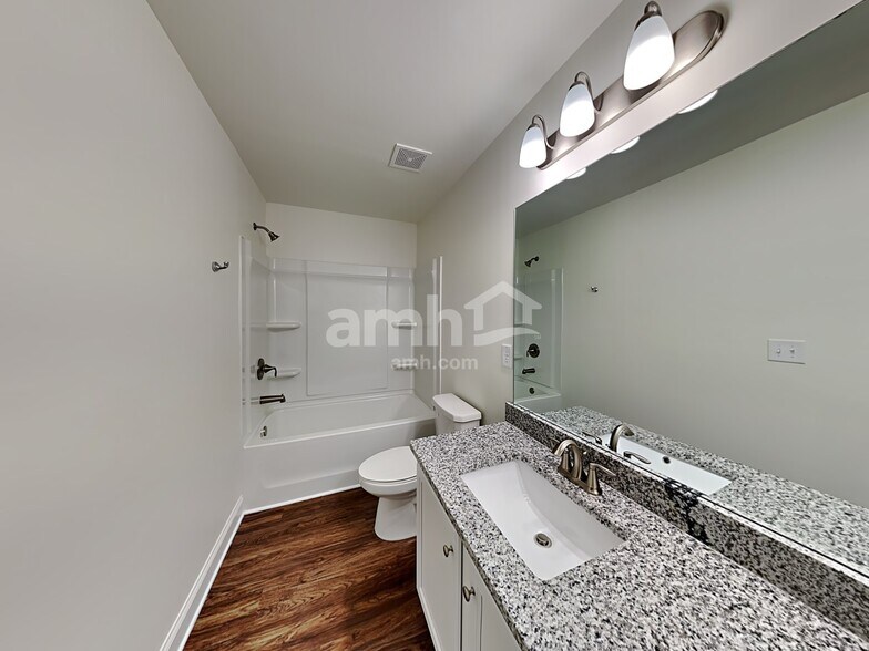 Building Photo - 8105 Brookbend Dr