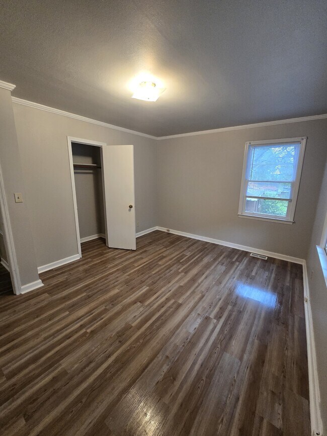 Building Photo - 2367 Danbury Dr