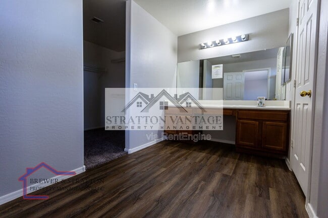 Building Photo - 21731 W Pima St