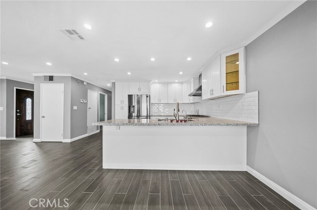 Building Photo - 2647 Cll Martos