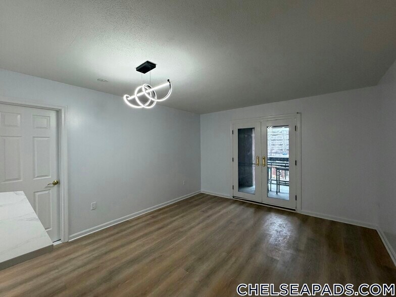 Building Photo - 165 Cottage St