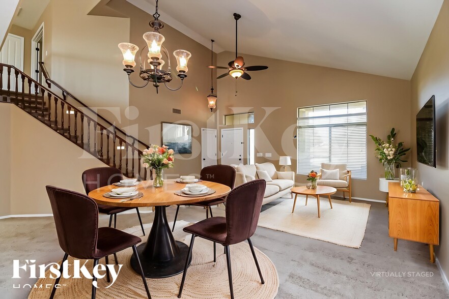 Building Photo - 2403 W Quick Draw Way