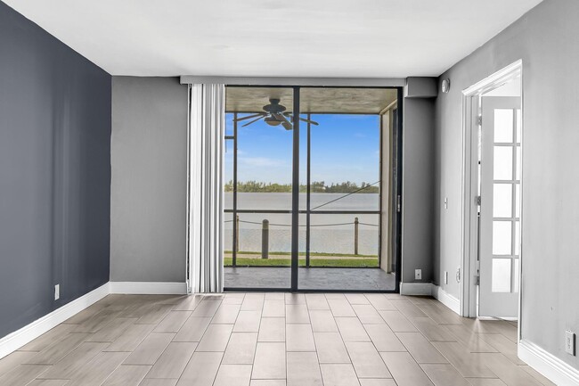 Building Photo - 109 Lake Emerald Dr