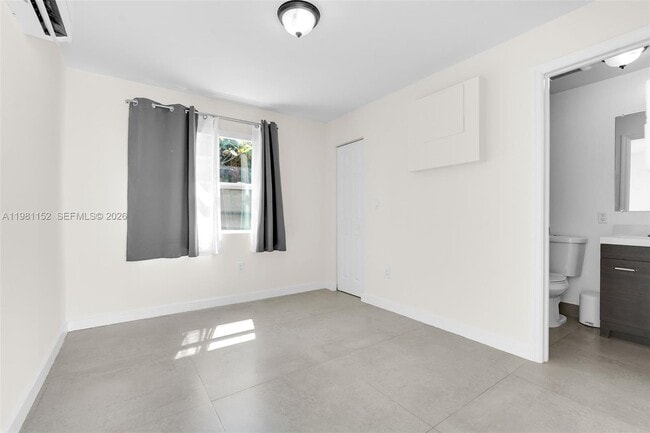 Building Photo - 52 NW 47th Terrace