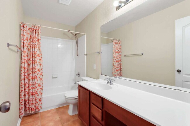 Building Photo - "Spacious 4-Bedroom Sanctuary with 3 Full ...