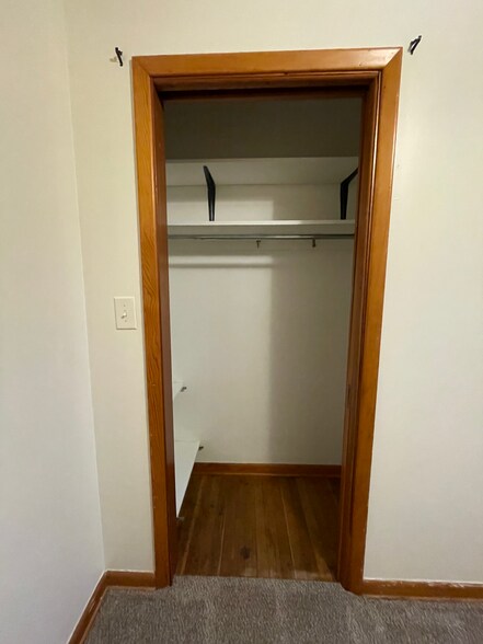 Building Photo - 156 S Chester St