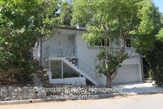 Building Photo - 4584 Cleland Ave