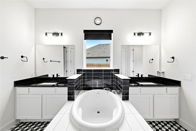 Building Photo - 7801 Donnelley Dr